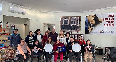 Efes Selçuk'ta engeller keyifle aşılıyor