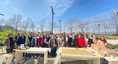 Efes Tarlası Yaşam Köyü'nde Zeytinyağı Sabunu Atölyesi