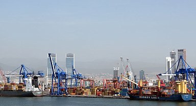 Ege'de 100 dolarlık ithalat 203 dolarlık ihracat yaptırdı