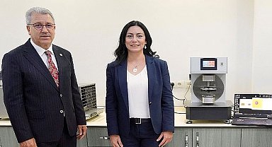  Egeli akademisyenlerin geliştirdikleri “Kumaş Dalama Ölçüm Cihazı