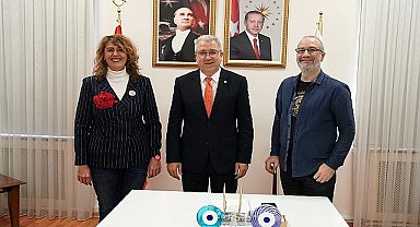 Egeli Sinemacı Akademisyene “En İyi Yönetmen