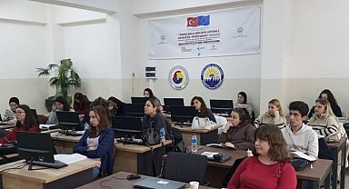 'Gençlerle Birlikte Güvenli Geleceğe Yürüyoruz' projesi sürüyor