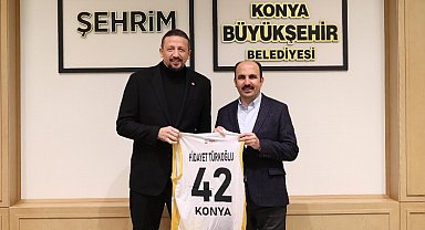 Hidayet Türkoğlu'ndan Konya'ya ziyaret
