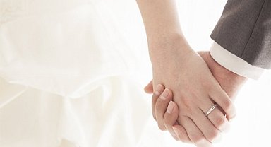 İBB'de evlilik desteği 15 bin TL'ye çıkarıldı