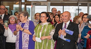 “İnsan Dünyadır