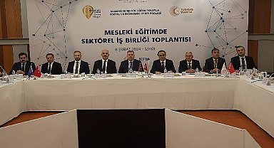 İzmir'de 'Mesleki Eğitimde Sektörel İş Birliği Toplantısı' Düzenlendi