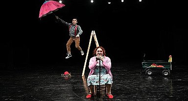 İzmir Şehir Tiyatroları'ndan çocuklara özel yeni oyun