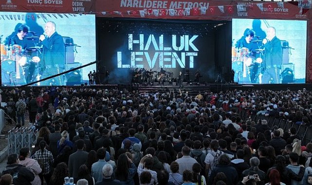 İzmir'de Haluk Levent coşkusu