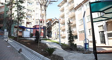 İzmit Belediyesi kenti estetik hale getirmeye devam ediyor