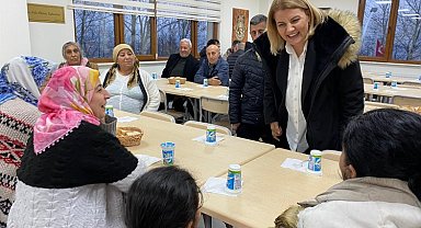 İzmit'te Başkan Hürriyet canları yalnız bırakmadı