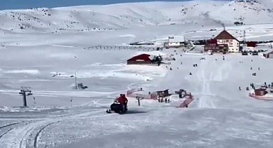 JAK timleri kayakseverlerin güvenliği için sahada