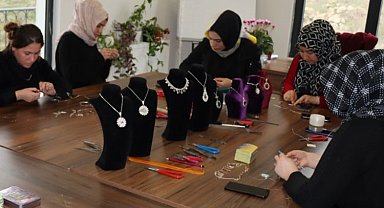 Kadınlar öğrenip üreterek kazanıyor