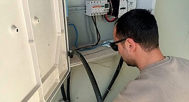 Kemer'de aydınlatmalarda bakım ve onarım çalışmaları