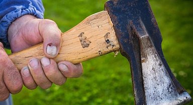 Keşan'da baltalı saldırı : 1 yaralı