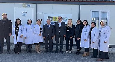 Konya Büyükşehir Belediye Başkanı Uğur İbrahim Altay Hatay'da Depremzede Vatandaşlarla Buluştu