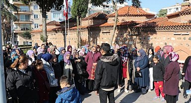 Kulalı kadınlar Manisa'nın tarihine yolculuk etti