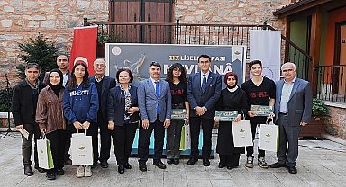 Liseliler en güzel şiirlerini Osmangazi'de okudu