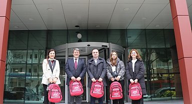 Manisa'da basketler afetzedeler için "Gönülden Potaya" Girdi