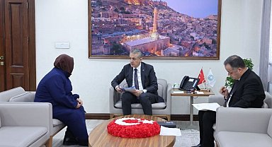 Mardin Valisi 'Açık Kapı'yı 'Açık Makam' yaptı
