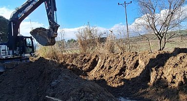 MASKİ'den Dibekdere Mahallesi'nde dere temizliği