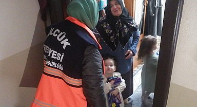 Miniklerin sevgisine ekipler duyarsız kalmadı