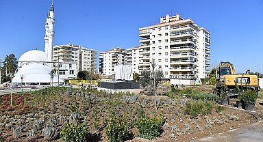 Narlıdere Metrosu çiçek açıyor