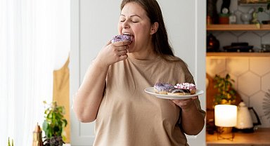 Obeziteli bireyler için yılda bir kez iç hastalıkları muayenesi şart