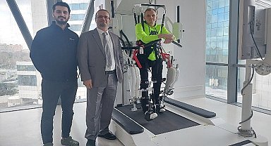 Omurilik Felçli Bosnalı Genç, yürüme umudunu Türkiye'de buldu