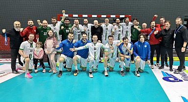 Sakarya Büyükşehir hentboldeki galibiyeti İstanbul'da sürdürdü