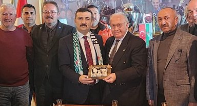 Selçuk Türkoğlu'ndan Bursaspor'a destek