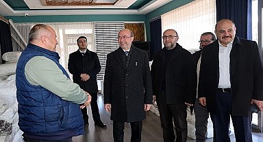 Selçuklu Belediye Başkanı Ahmet Pekyatırmacı Manifaturacılar Sitesi'ndeki işyerlerine ziyaret gerçekleştirdi