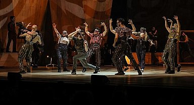 Sezonun iddialı tiyatro oyunu “Aşık Shakespeare