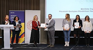 'Sürekli Mesleki Gelişim Seti', tüm İngilizce öğretmenlerinin erişimine açılıyor