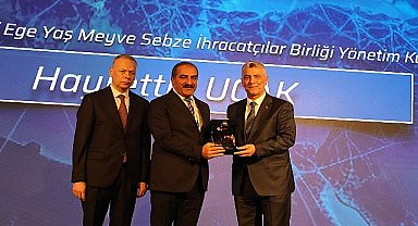 Türkiye'nin en iyi UR-GE Projesine Egeli yaş meyve sebze ihracatçıları imza attı