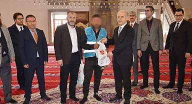 Yükümlülerden örnek davranış: Konya camilerini temizlediler