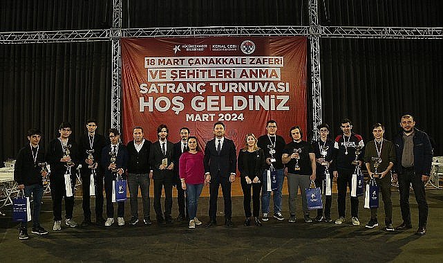 18 Mart Satranç Turnuvasında Ödüller Sahiplerini Buldu