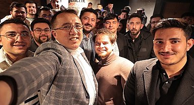 AK Parti Nevşehir Belediye Başkan Adayı Dr. Mehmet Savran, gençlerle bir araya geldi