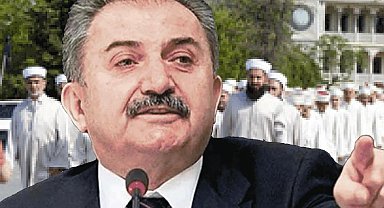 ATA Parti Genel Başkanı Zeybek'ten aydınlara tepki