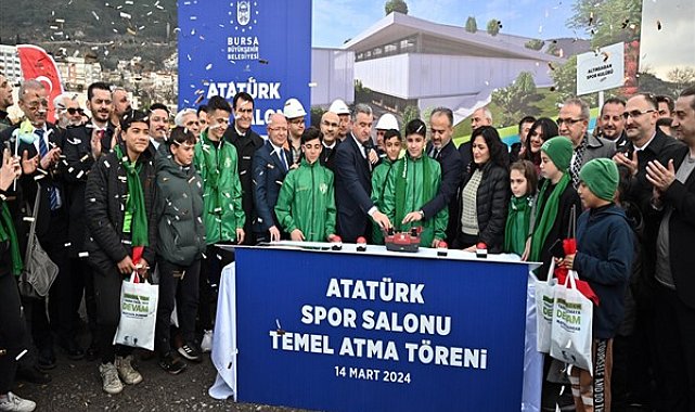 Atatürk Kapalı Spor Salonu’ndaki çalışmalar başladı