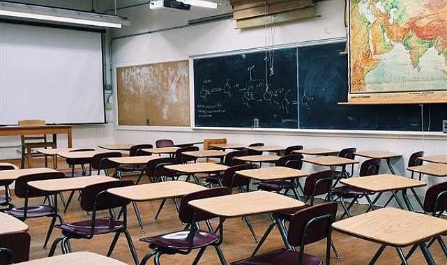 Bakan Tekin, Tokat Milli Piyango İhya Balak Fen Lisesi'ni ziyaret etti