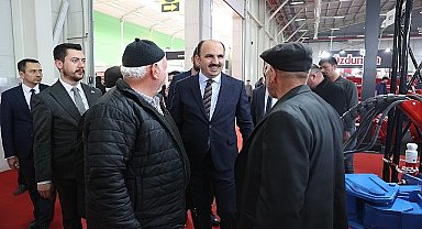 Başkan Altay Konya Tarım Fuarı'nda Firmalarla ve Çiftçilerle Bir Araya Geldi
