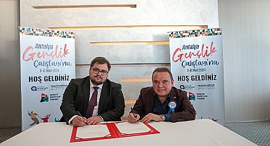 Başkan Böcek'ten gençlerle muhteşem buluşma