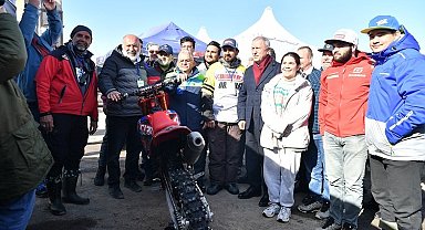 Başkan Büyükkılıç, Dünya Snowcross Şampiyonası Açılış Seremonisi'nde