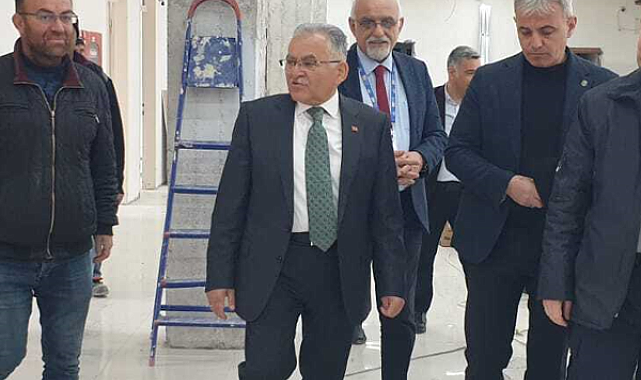 Başkan Büyükkılıç, Erciyes Üniversitesi Hastanesi'ndeki çalışmaları inceledi