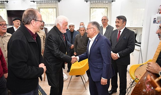 Başkan Büyükkılıç, Ulu Çınarlar Yaşlı Yaşam ve Dayanışma Merkezi’ni ziyaret etti