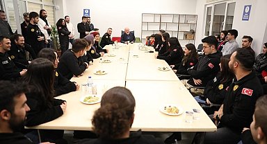 Başkan Çolakbayrakdar: "İnsan merkezli hizmet anlayışıyla çalışıyoruz"