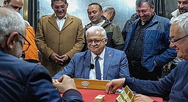 Başkan Deveciler, Bahçelievler Mahallesi'nde Halkla Buluştu