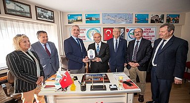 Başkan Soyer'den mübadillere ziyaret