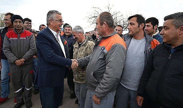 Başkan Topaloğlu personele seslendi; “Kimsenin adamı olmayın