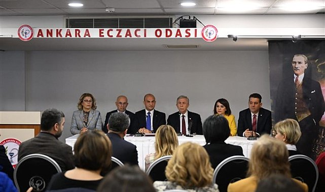 Başkan Yavaş Ankara Eczacı Odası’nı ziyaret etti